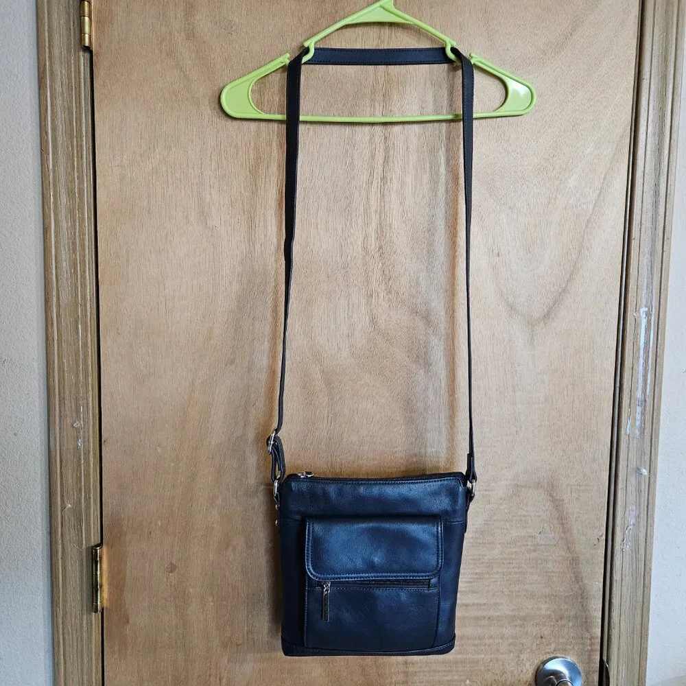 Giana Bernini Black Crossbody Organizer Purse - Picture 1 of 11